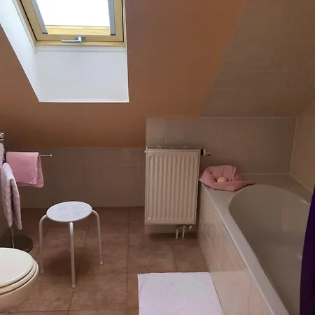 Apartment Am Bahnhof *