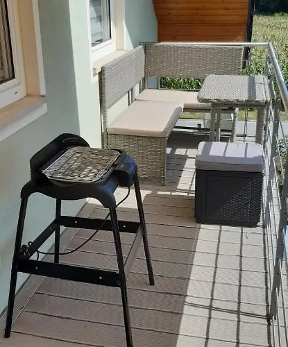 Am Bahnhof Apartman *